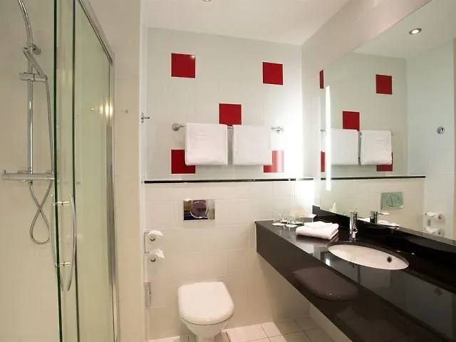 Moxy Belfast City